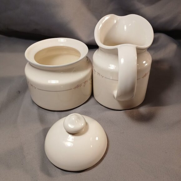 Pfaltzgraff Trousseau Lidded Sugar Bowl and Creamer Pitcher Vintage Stoneware - Picture 5 of 9